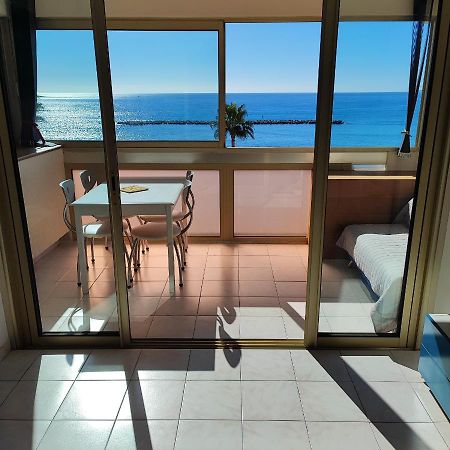 Grand Studio Bord De Mer- Acces Direct Aux Plages Сен-Лоран-дю-Вар Экстерьер фото
