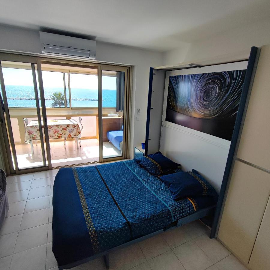 Grand Studio Bord De Mer- Acces Direct Aux Plages Сен-Лоран-дю-Вар Экстерьер фото
